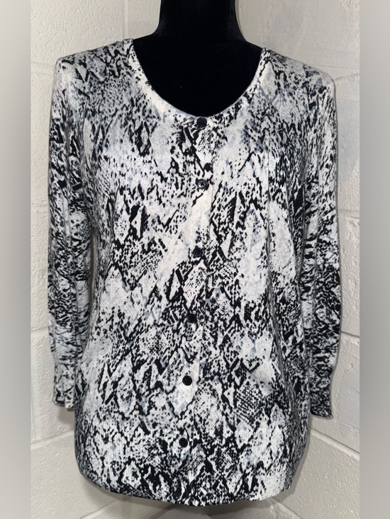 Dana Buchman Sweaters - Dana Buchman Black White Snakeskin Print Button Front Knit Cardigan L